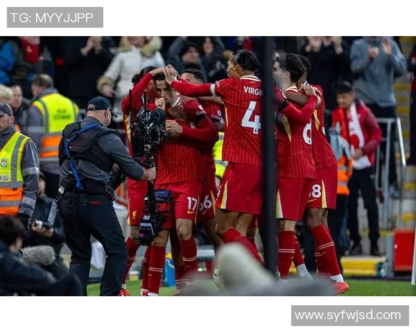 曼城在激烈对决中以3比2战胜利物浦精彩回顾与赛后分析