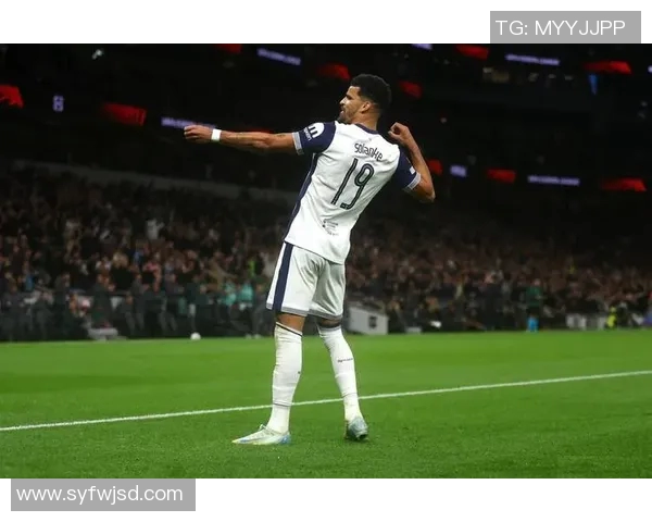 马德里德比:皇马惨败马竞,出局EuropaLeague,梅开二度的苏亚雷斯闪耀的比赛 马德里德比:皇马惨败马竞,出局EuropaLeague,梅开二度的苏亚雷斯闪耀的比赛